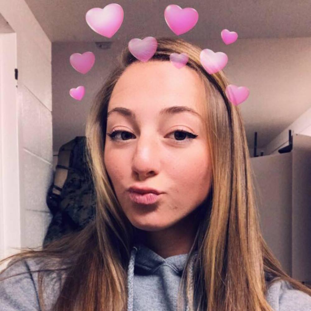 Meet your Posher, Tia